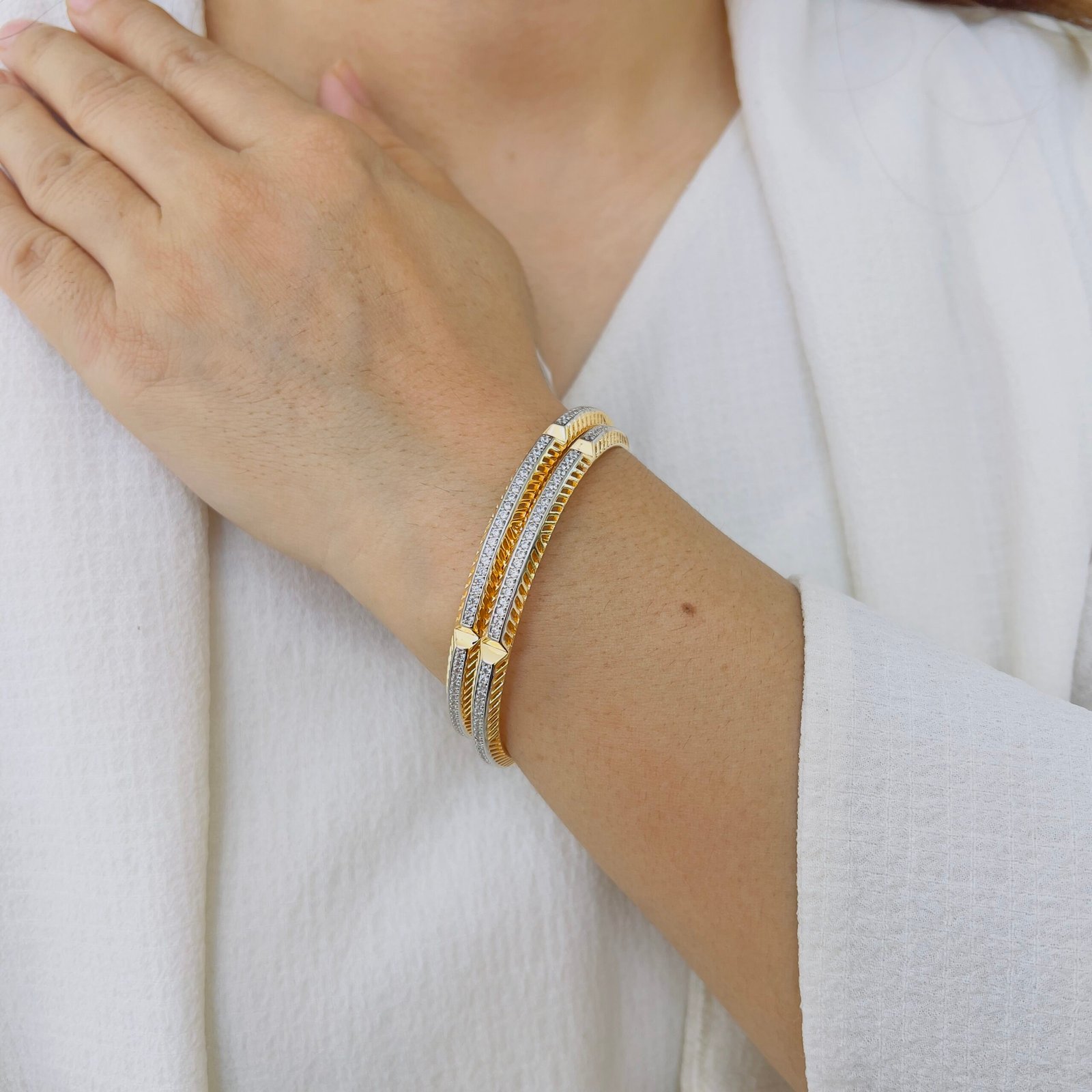 Elegant Dual-Tone Crystal Bangles