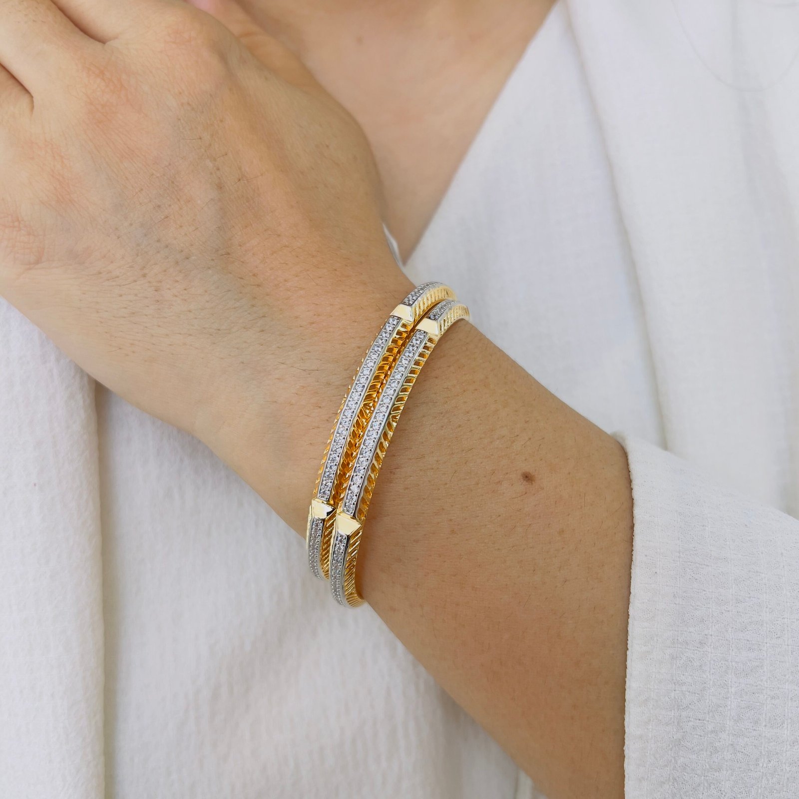 Elegant Dual-Tone Crystal Bangles - Image 3