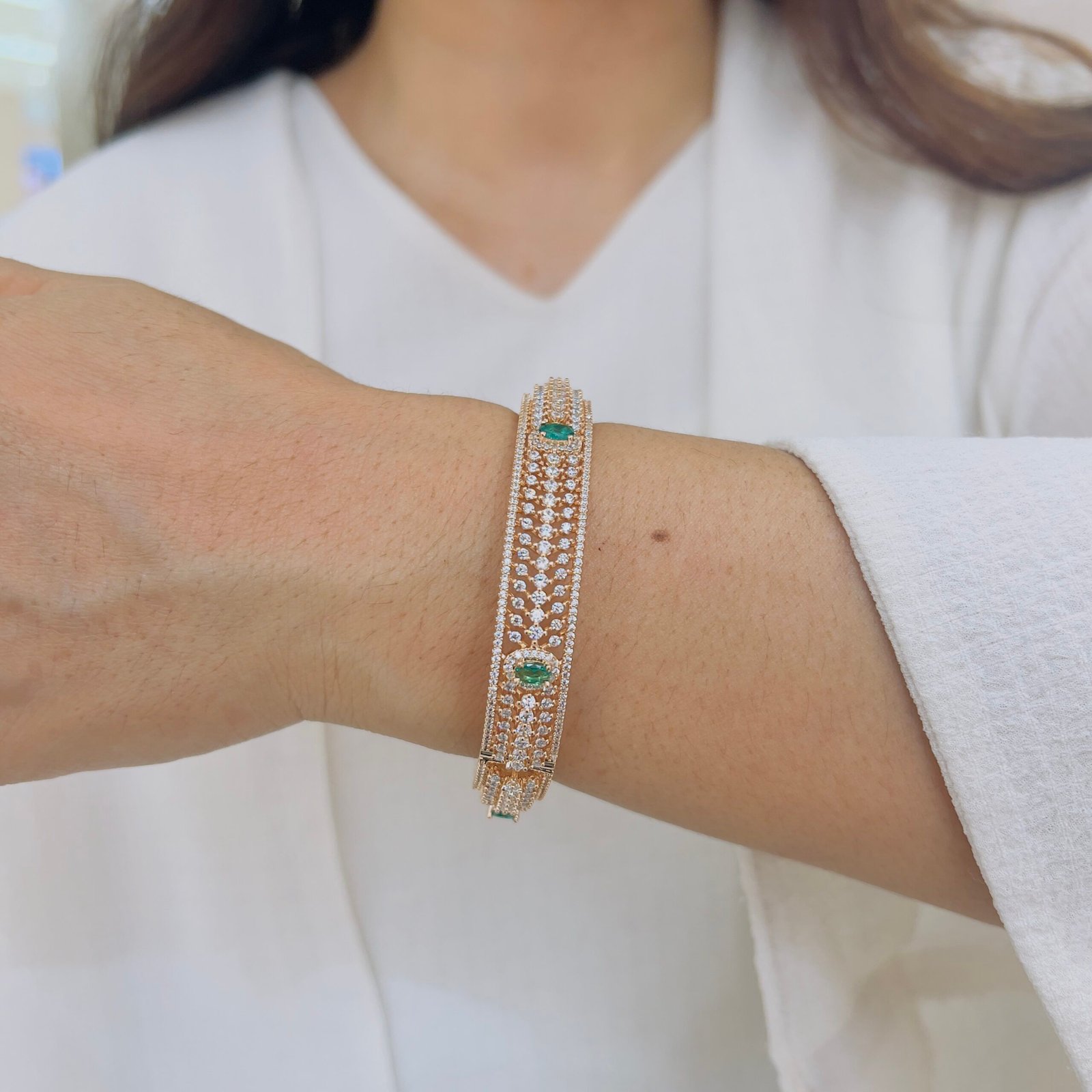 Radiance Woven in Every Detail - Image 2
