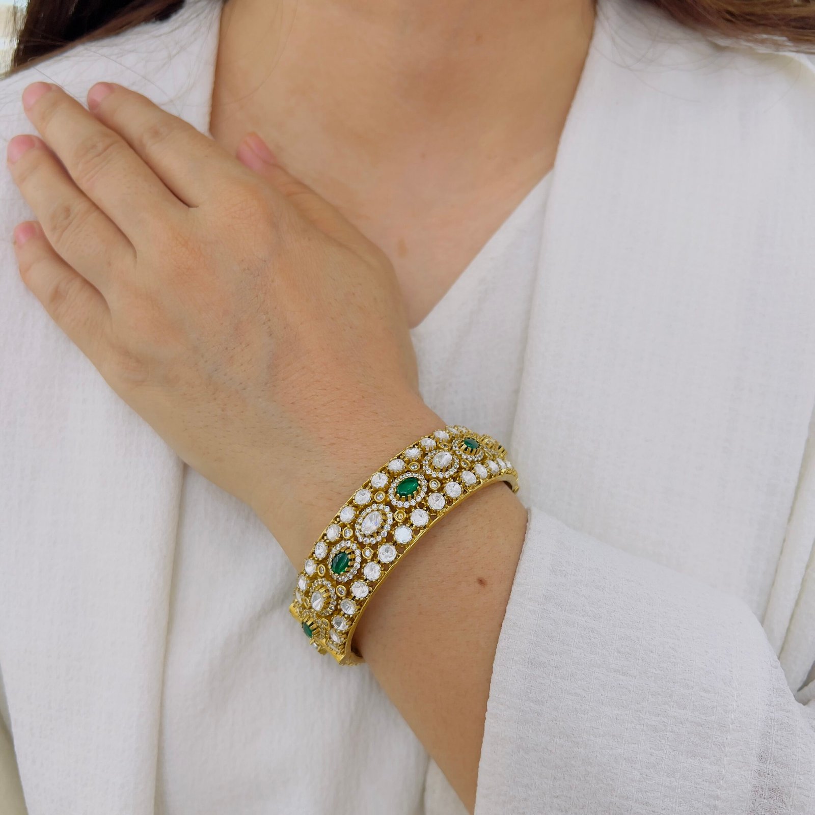Vintage Elegance: Premium Gold-Plated Emerald & Polki Kada Bangle - Image 3