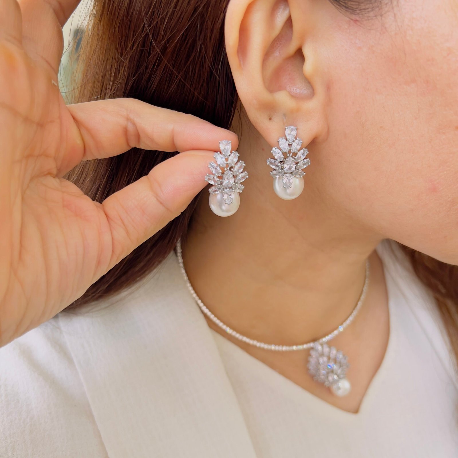 Classic Diamond Pendant Set for Every Occasion - Image 2