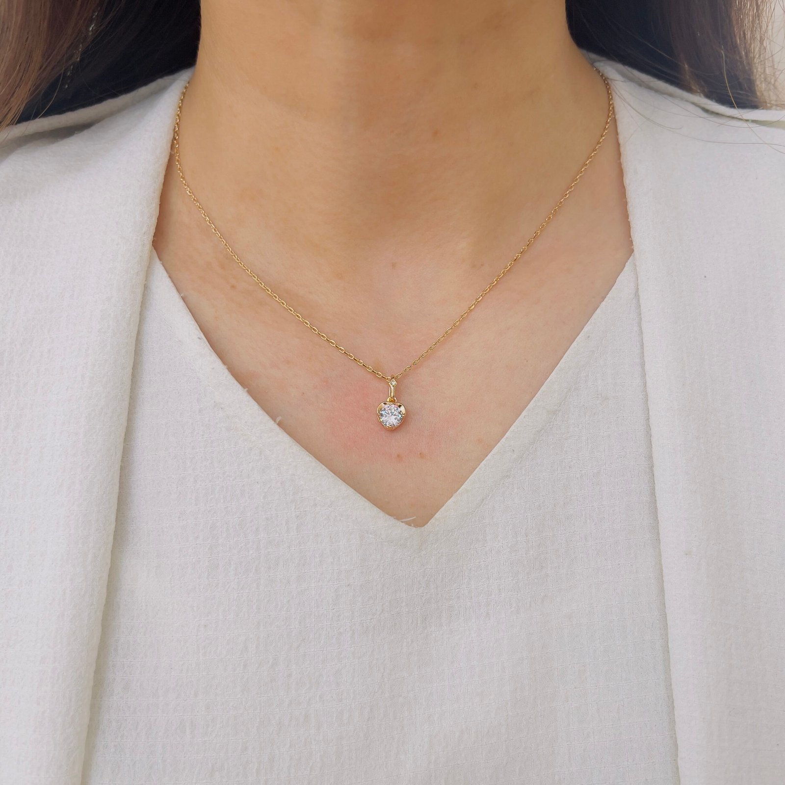 Simple Lines, Stunning Shine - Image 2