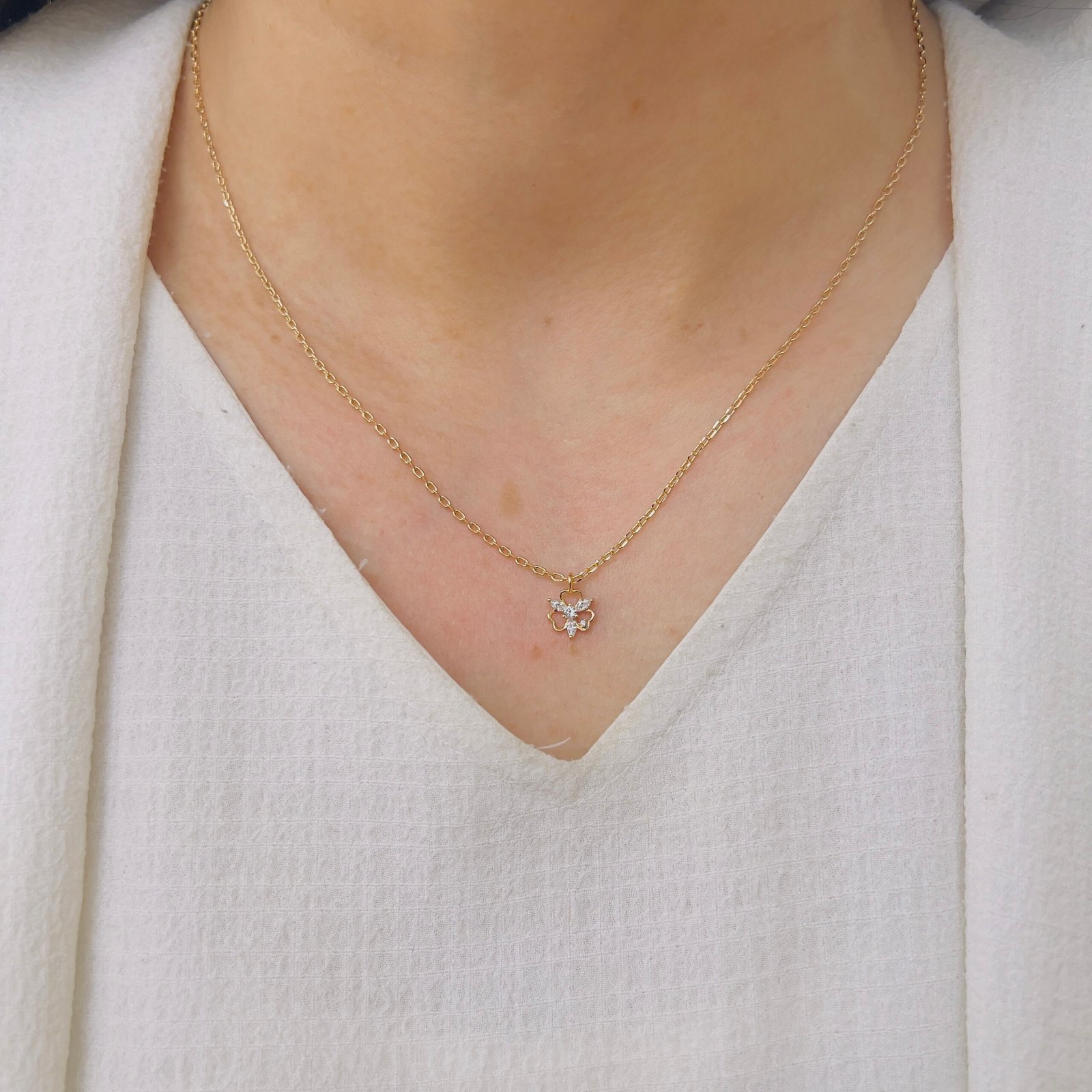 Where Simplicity Meets Luxury - Image 2