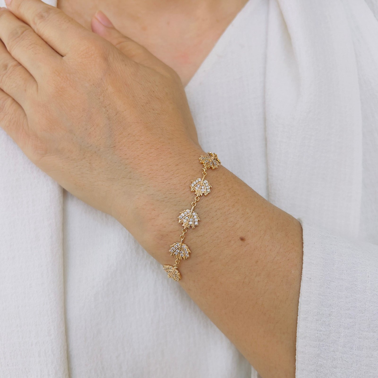 Elegance That Never Fades - Image 2