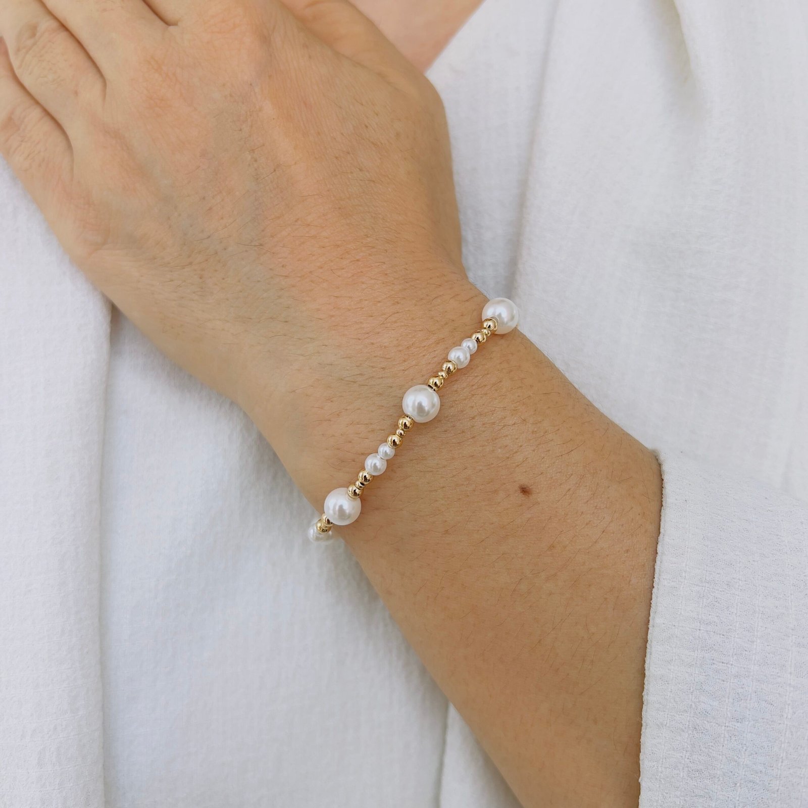 Classic Pearl Bracelet - Image 2