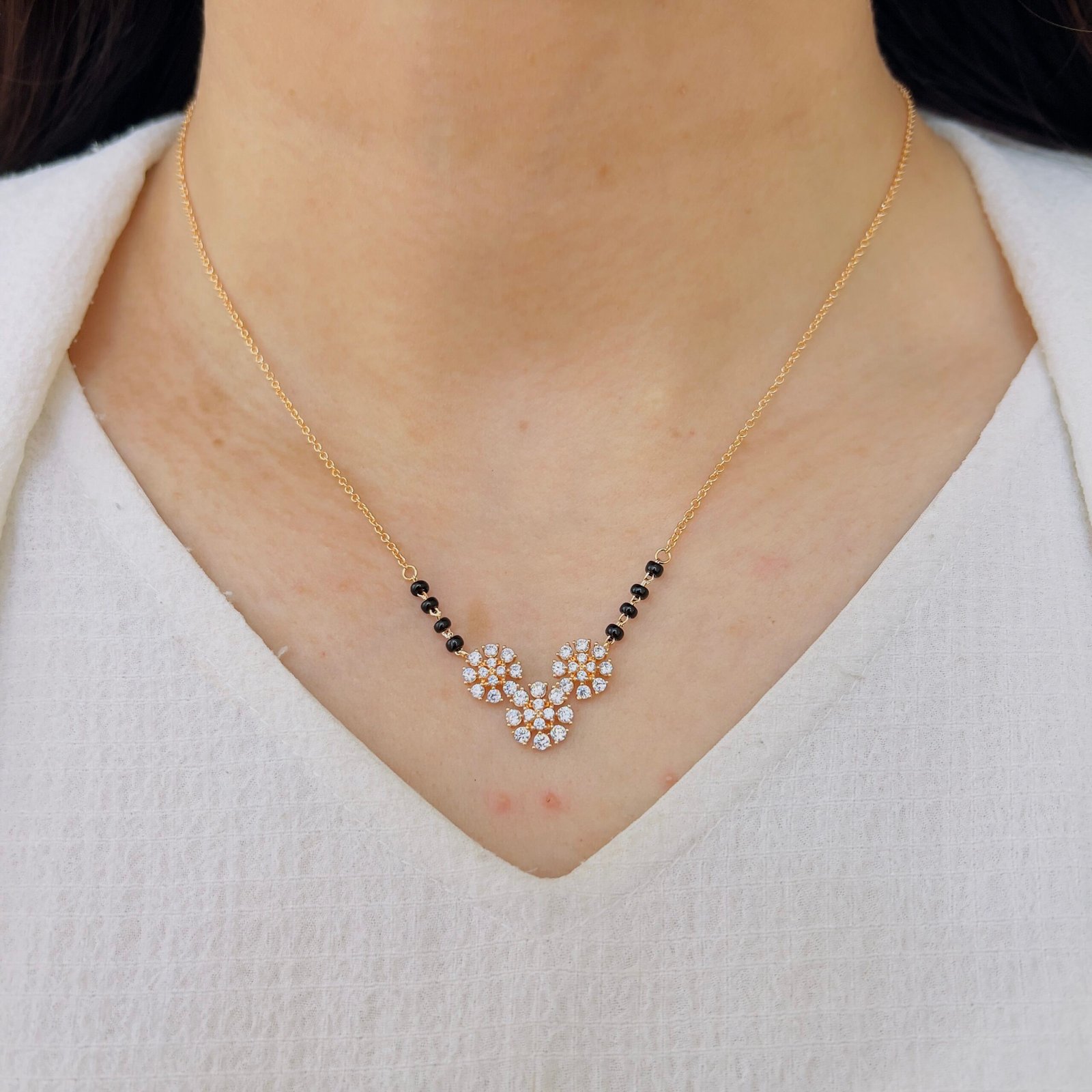 Floral Diamond Mangalsutra – Timeless Elegance - Image 2
