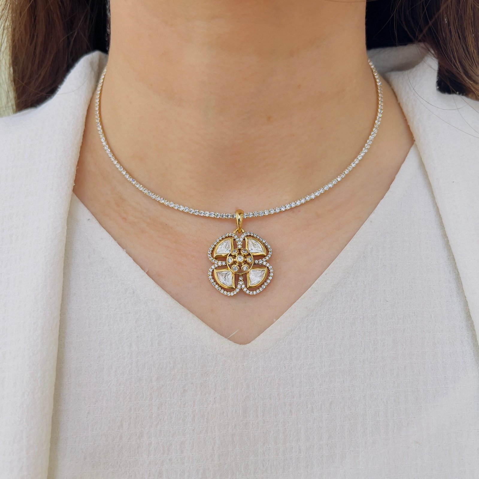 Elegant Victorian Pendant & Earrings Set