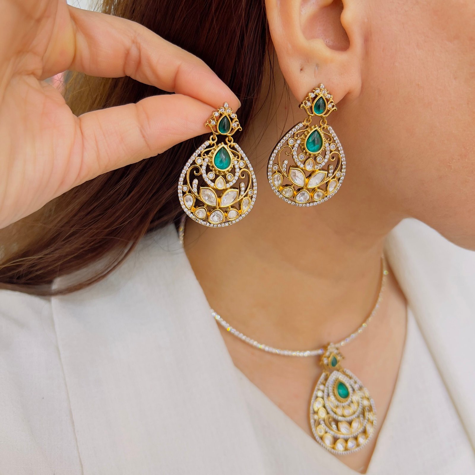 Vintage-Inspired Victorian Pendant Set for Women - Image 2