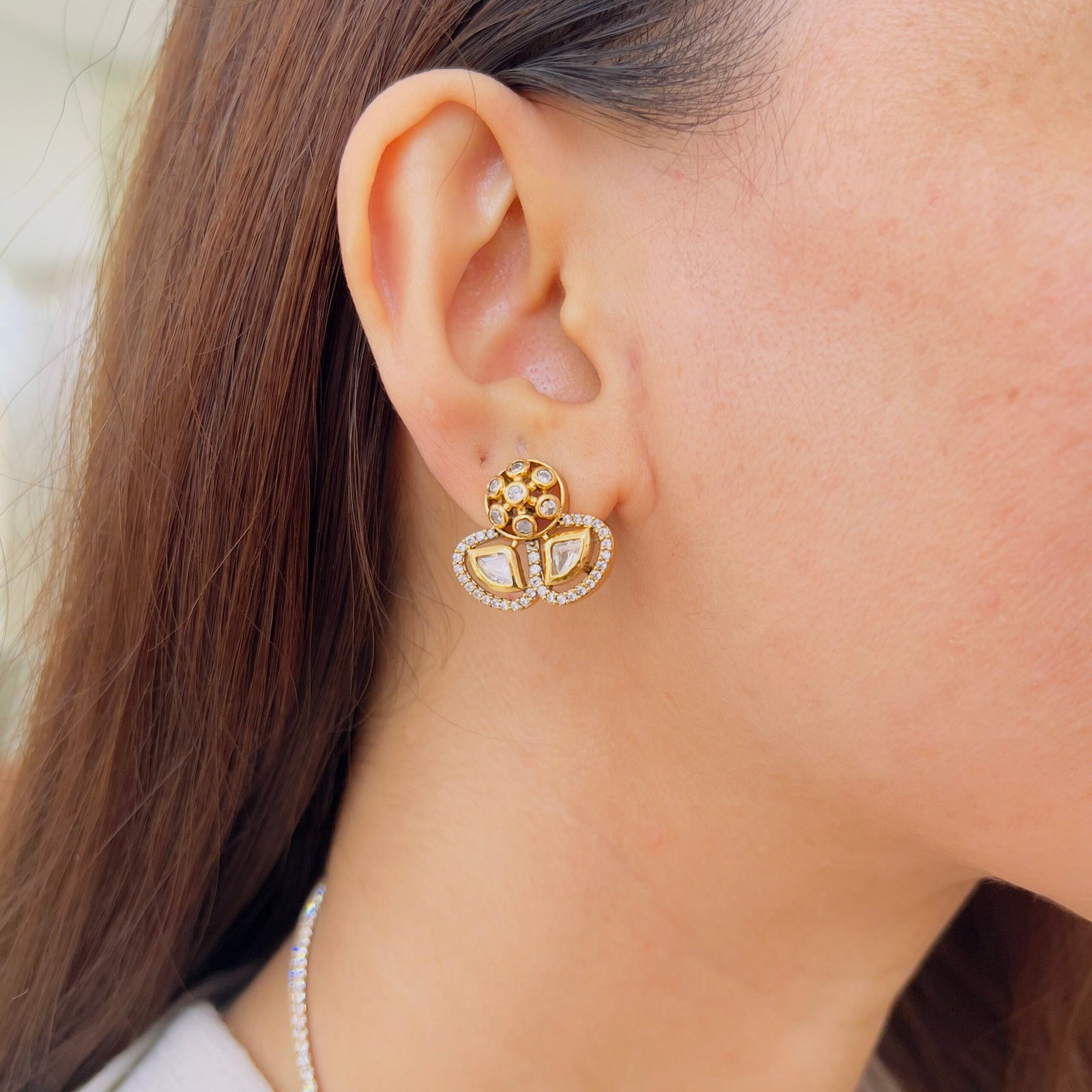 Elegant Victorian Pendant & Earrings Set - Image 3