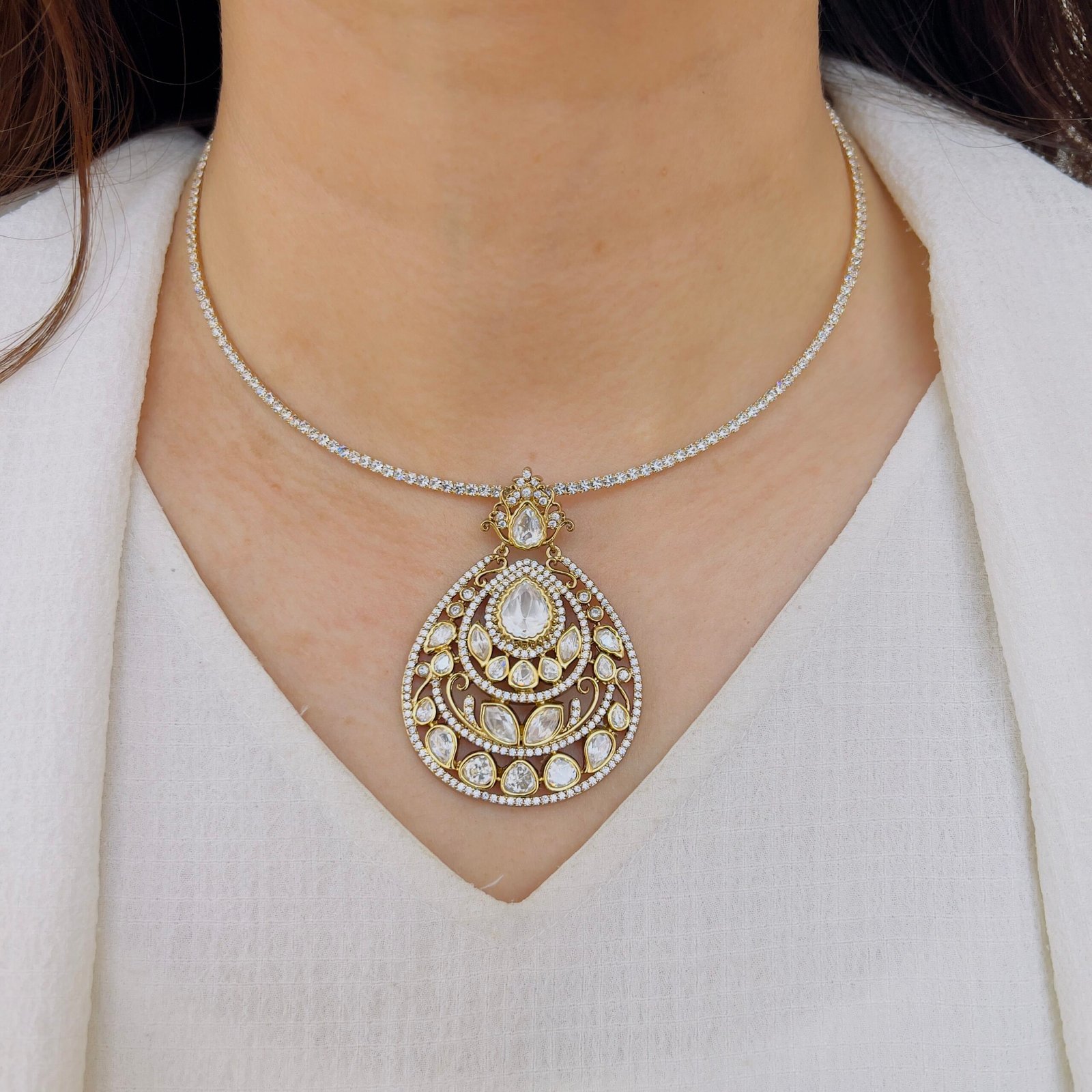 Vintage-Inspired Victorian Pendant Set for Women - Image 7