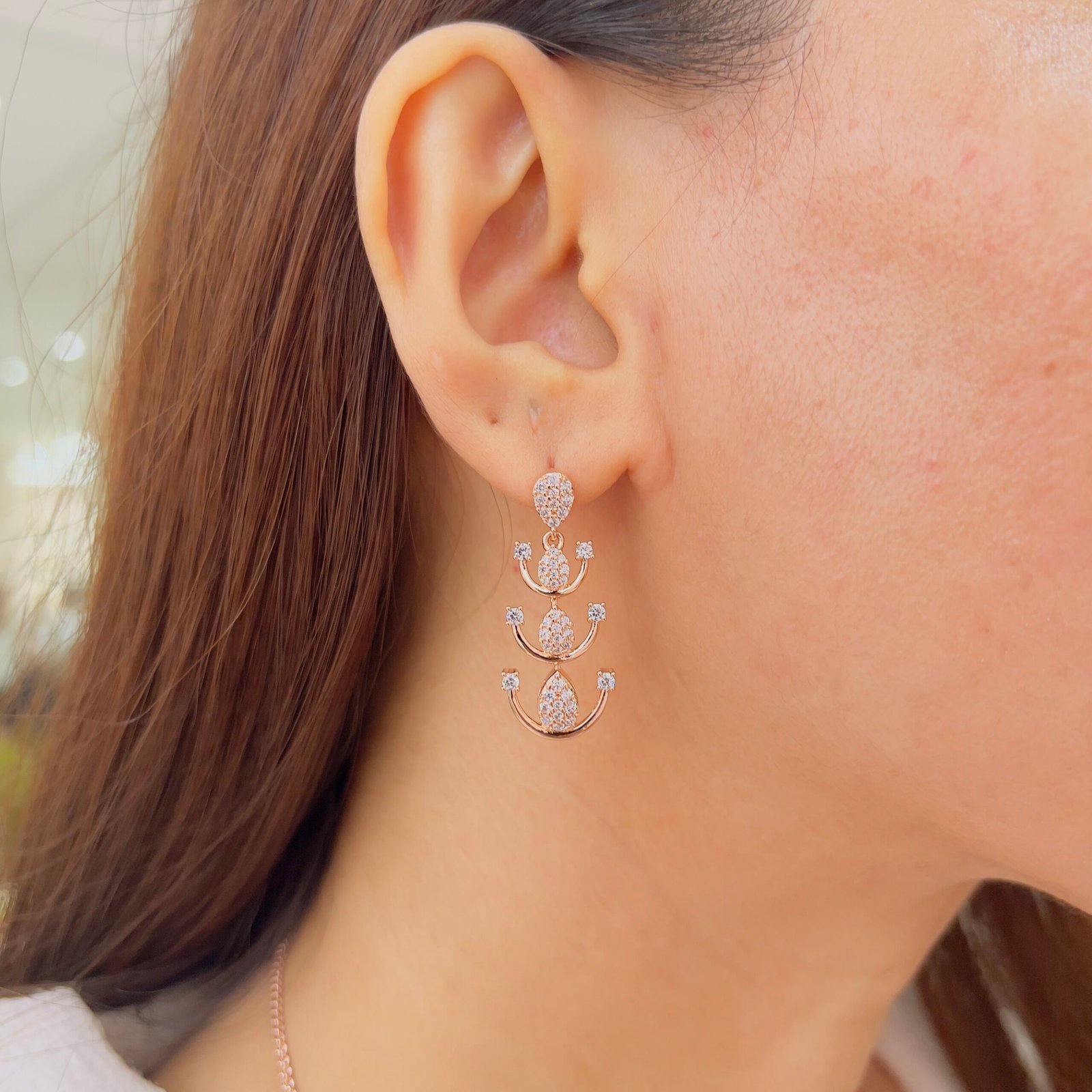 Elegant Double Layer Diamond Necklace Set - Image 7