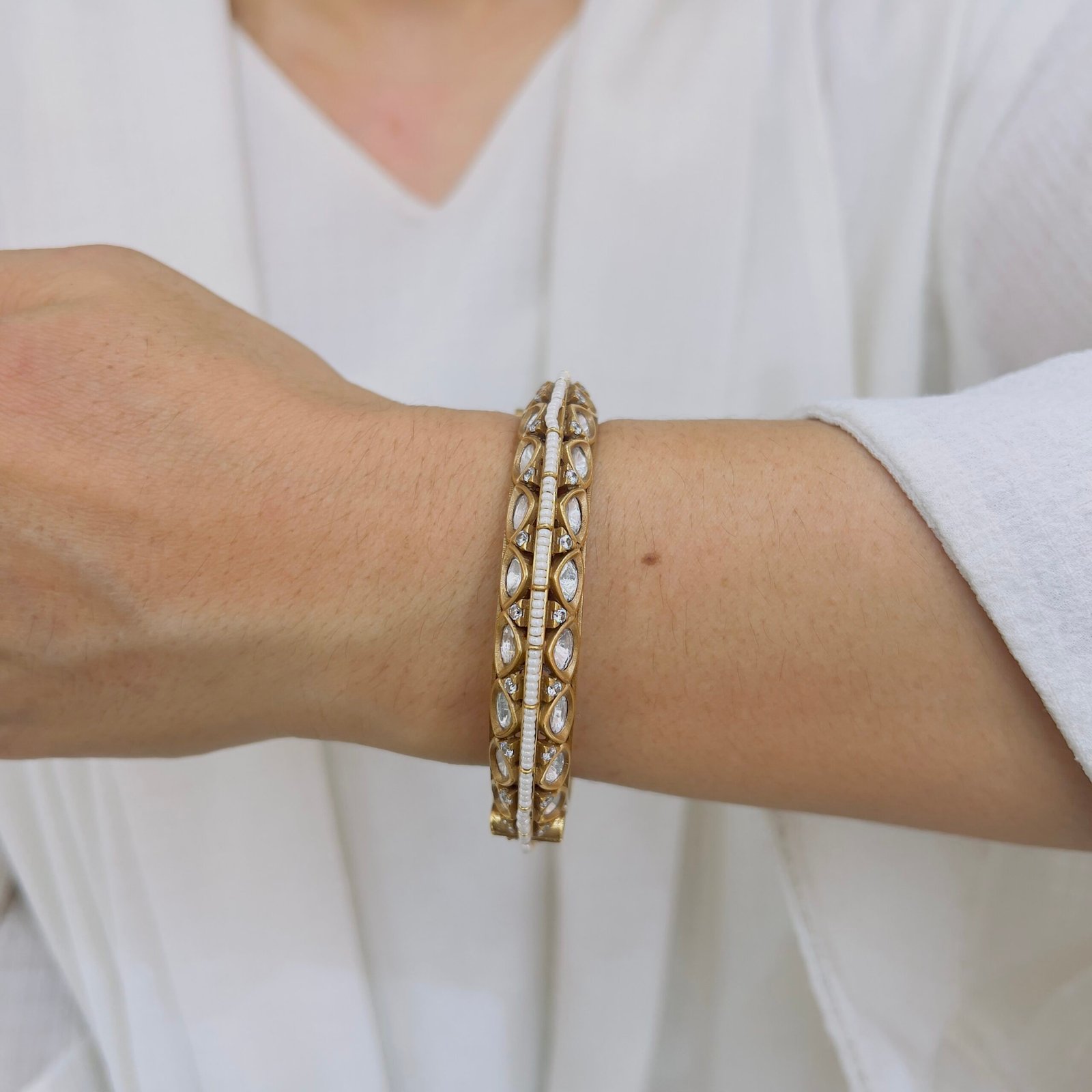 Graceful Detailing for Festive Occasions - Image 2