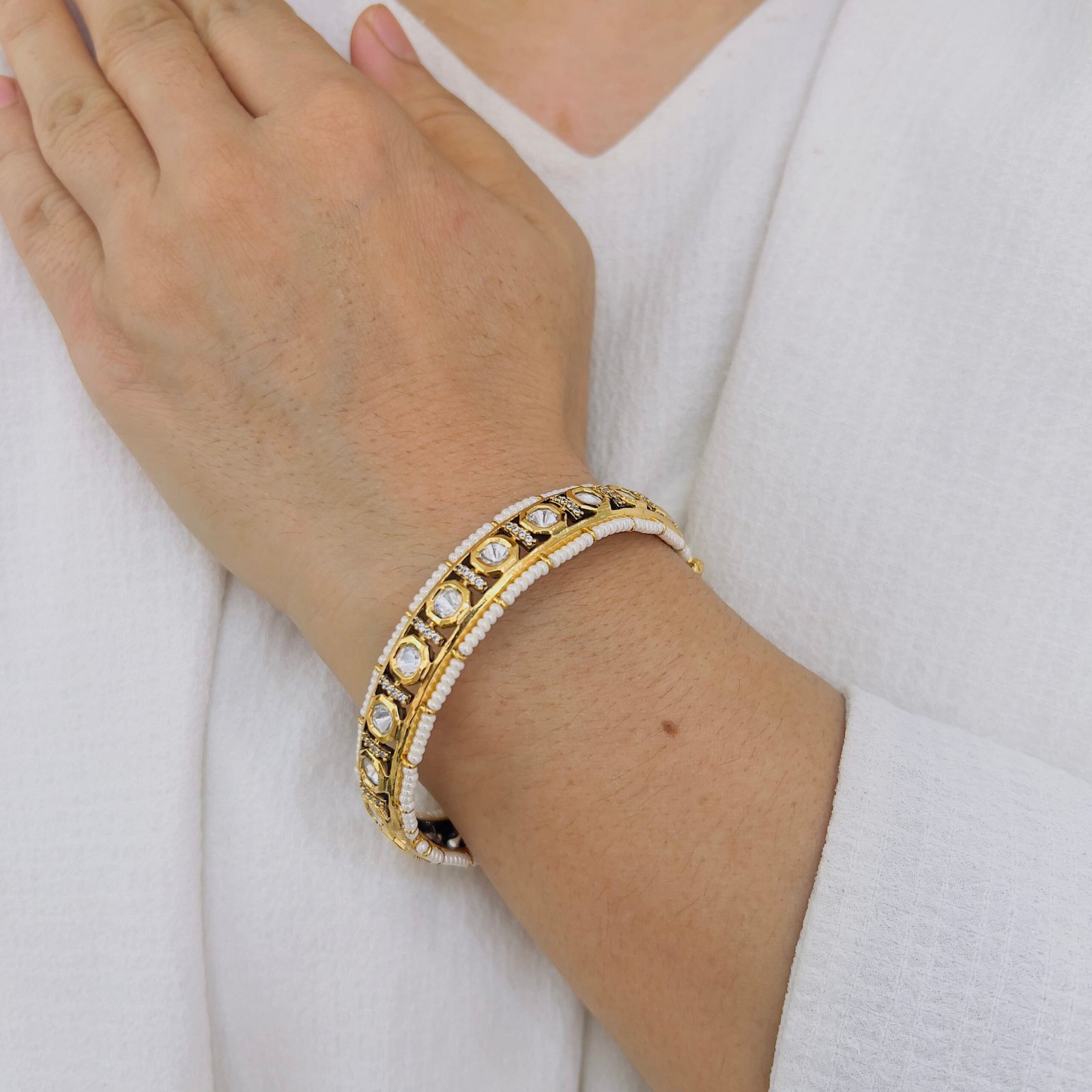 Detailed Victorian Pattern Bangles - Image 3