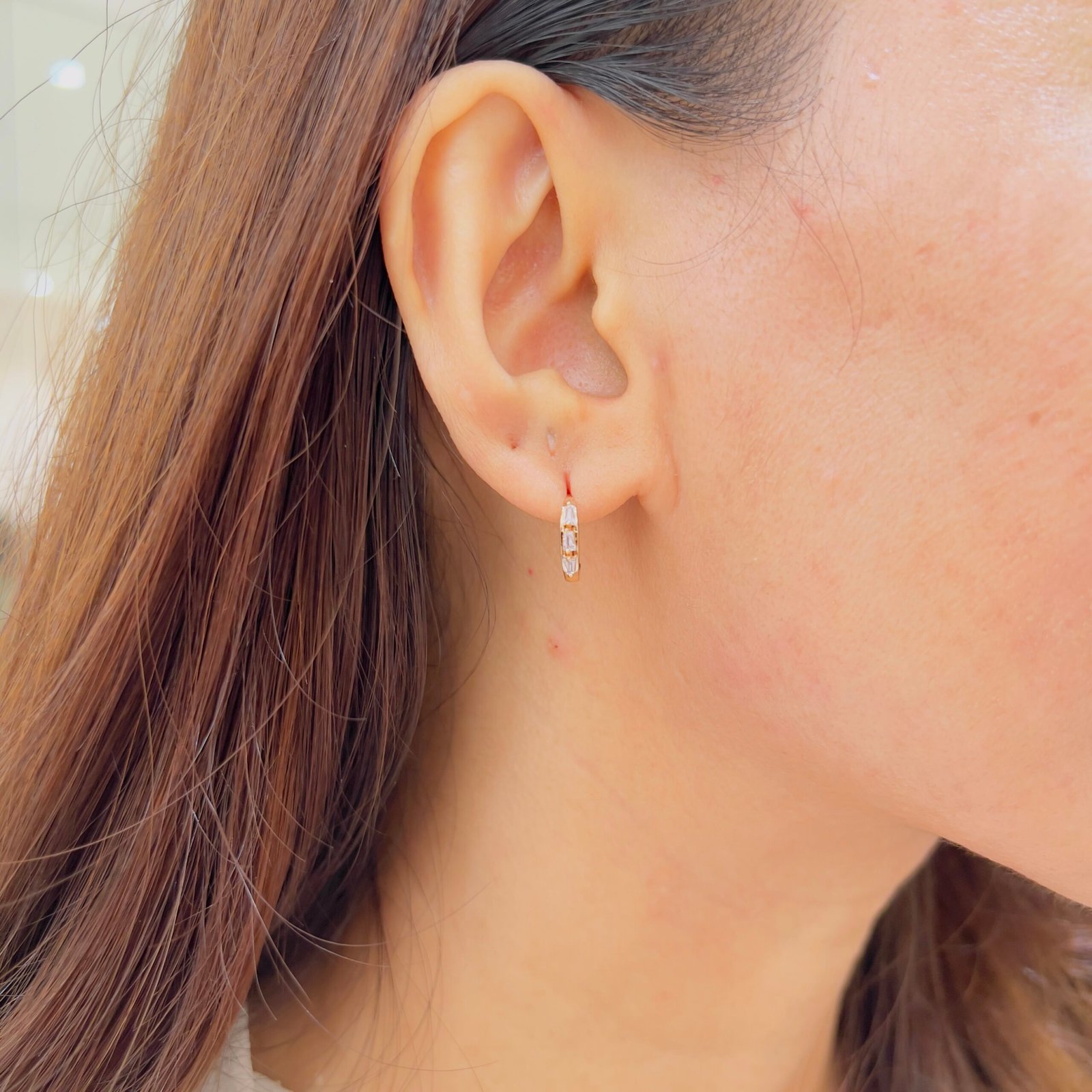 Detail Ear Set - Image 4