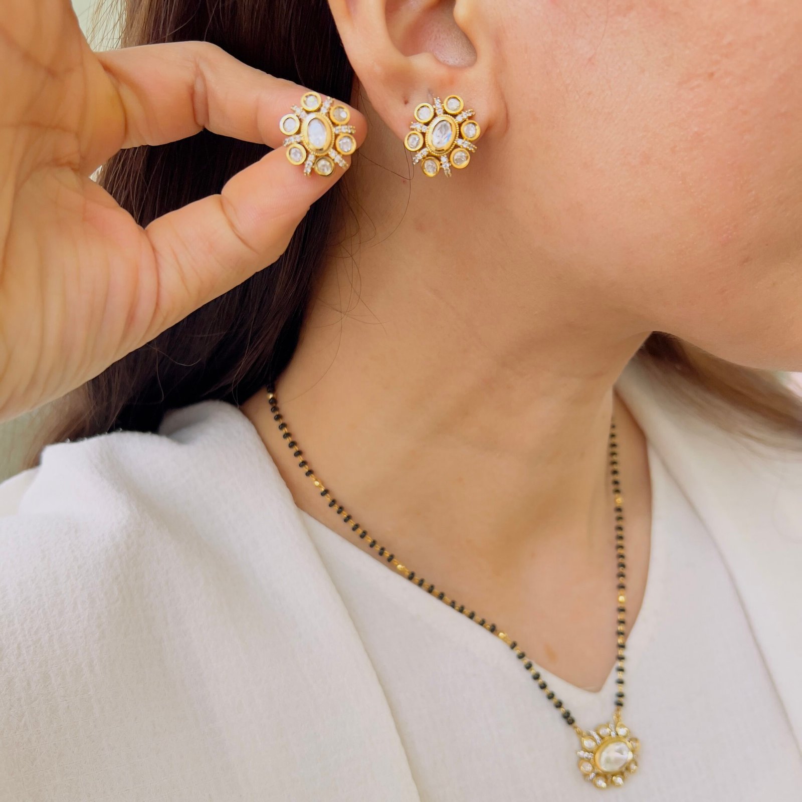 Modern Mangalsutra Set with Stylish Matching Earrings - Image 2