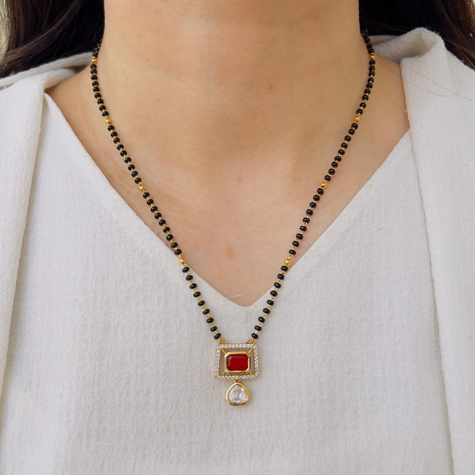 Refined Mangalsutra Set for Effortless Everyday Style - Image 4