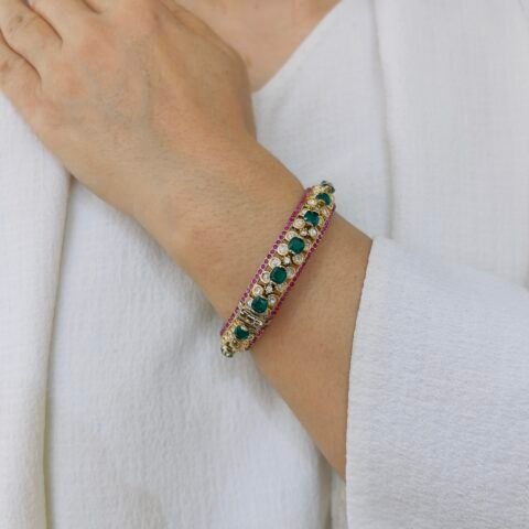 Exquisite Victorian Openable Bangle Design