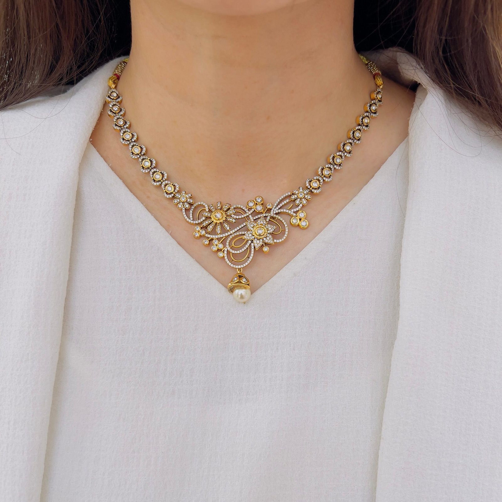 Regal Bloom Victorian Necklace Set - Image 4