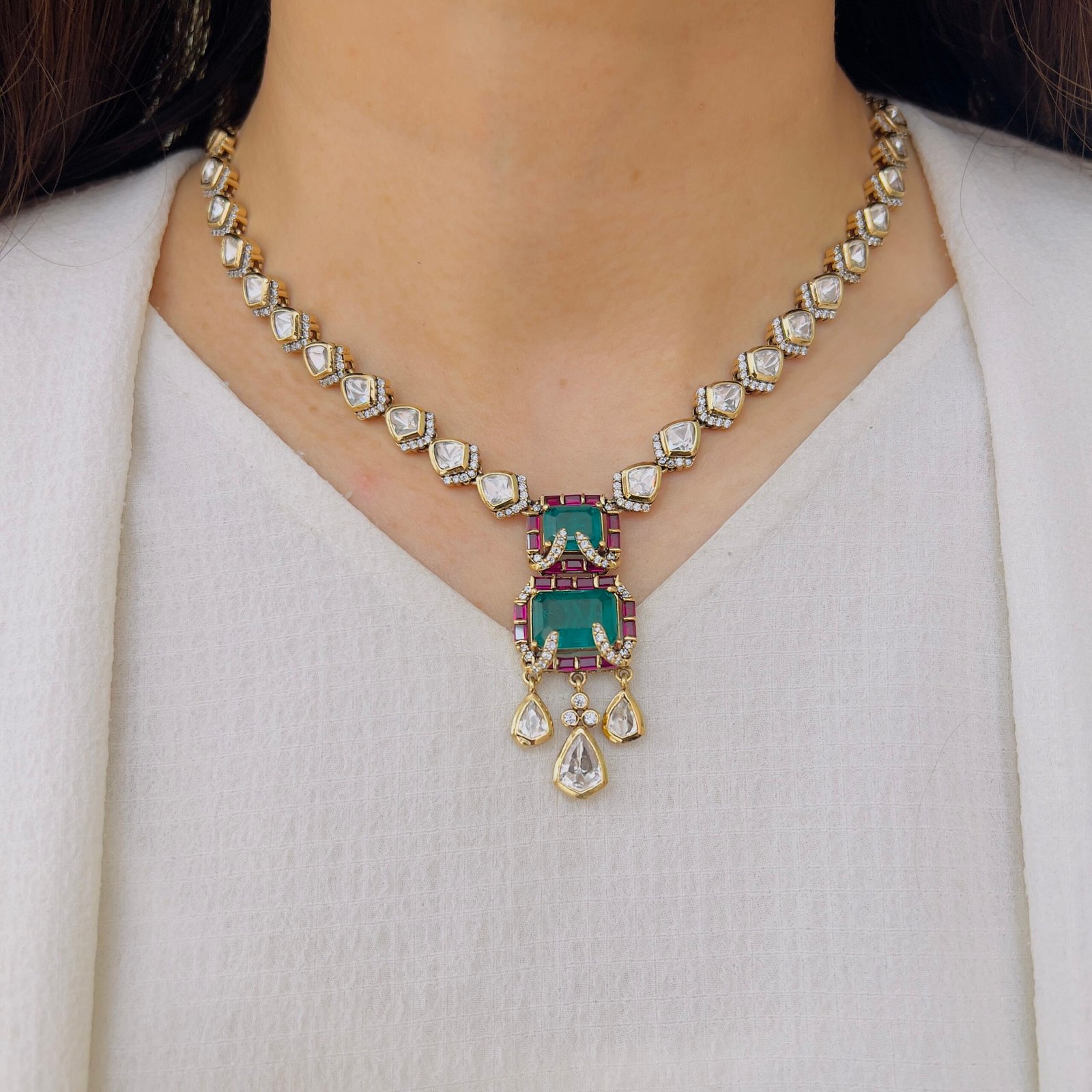 Elegance Inspired by Royal Heritage - Image 2