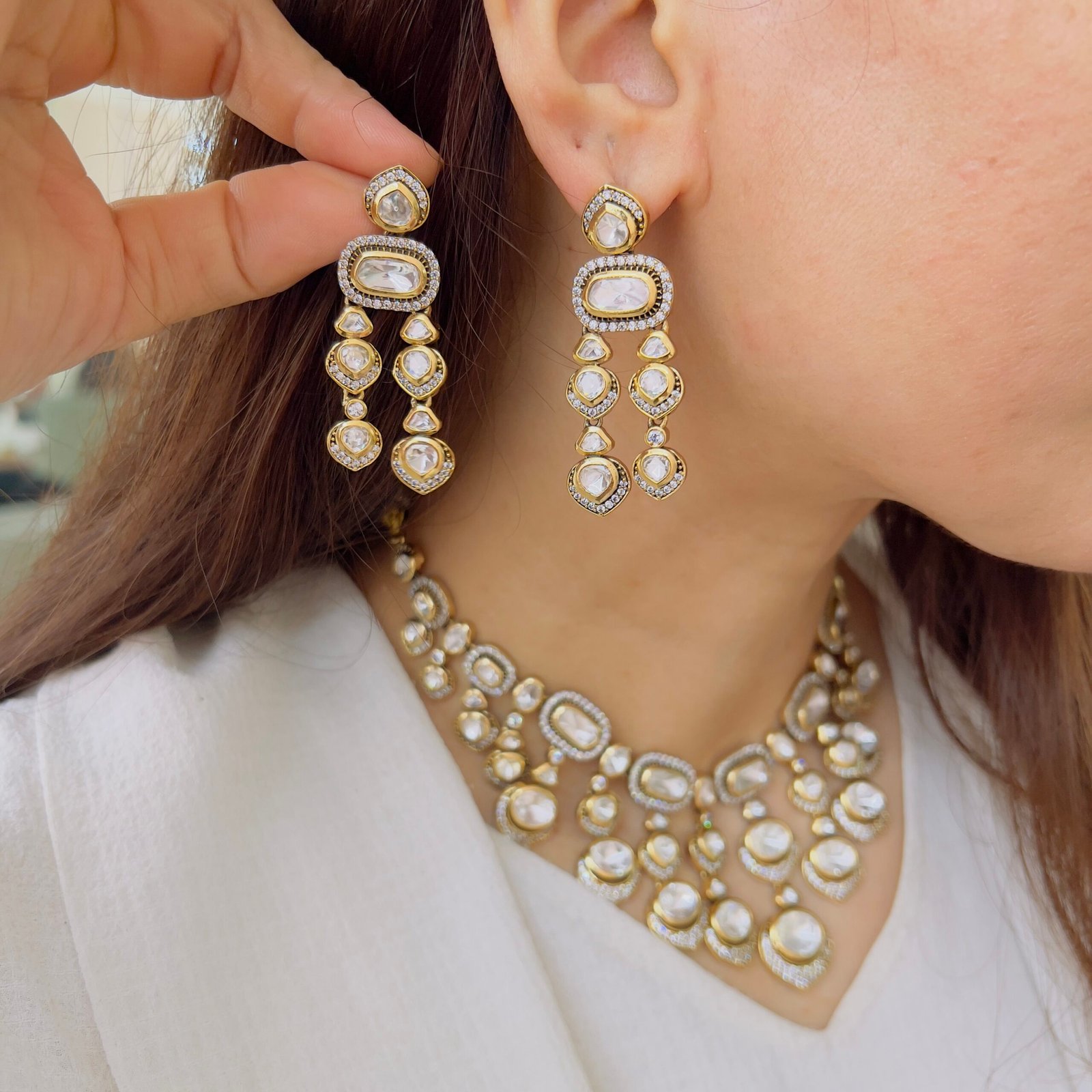 Make a Statement in Victorian Elegance - Image 4