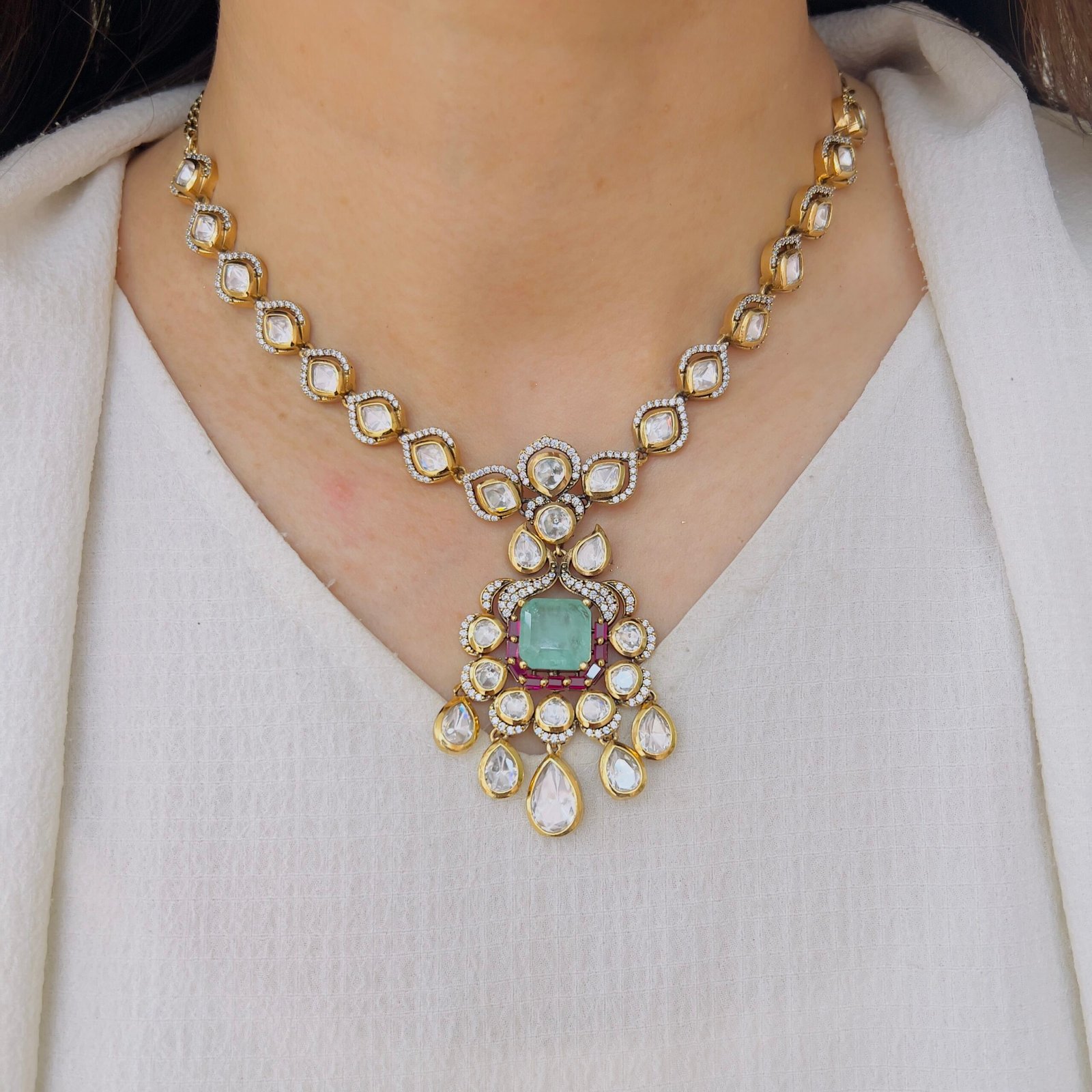 Timeless Luxury, Victorian Charm - Image 2