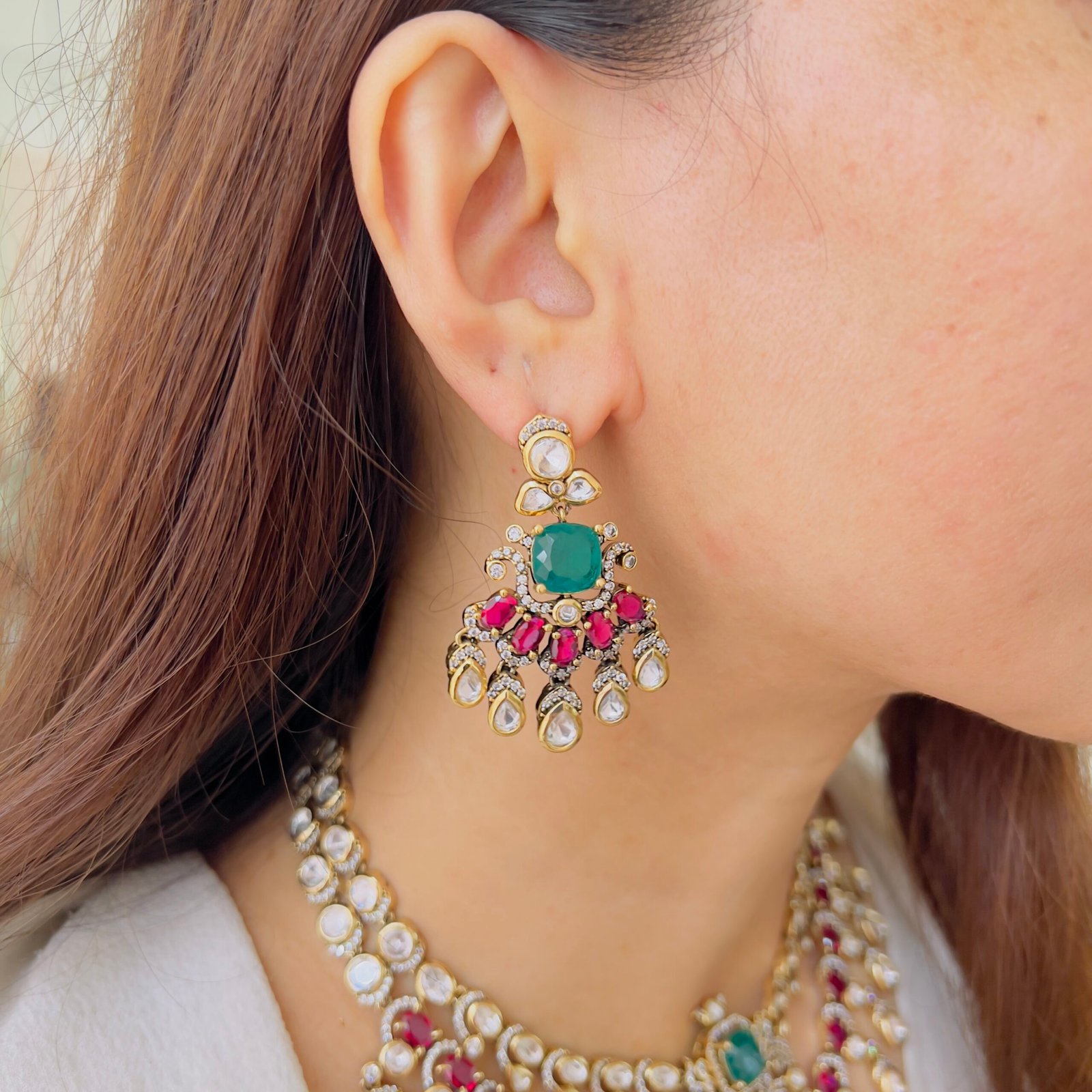 Vintage Grandeur, Timeless Beauty - Image 3