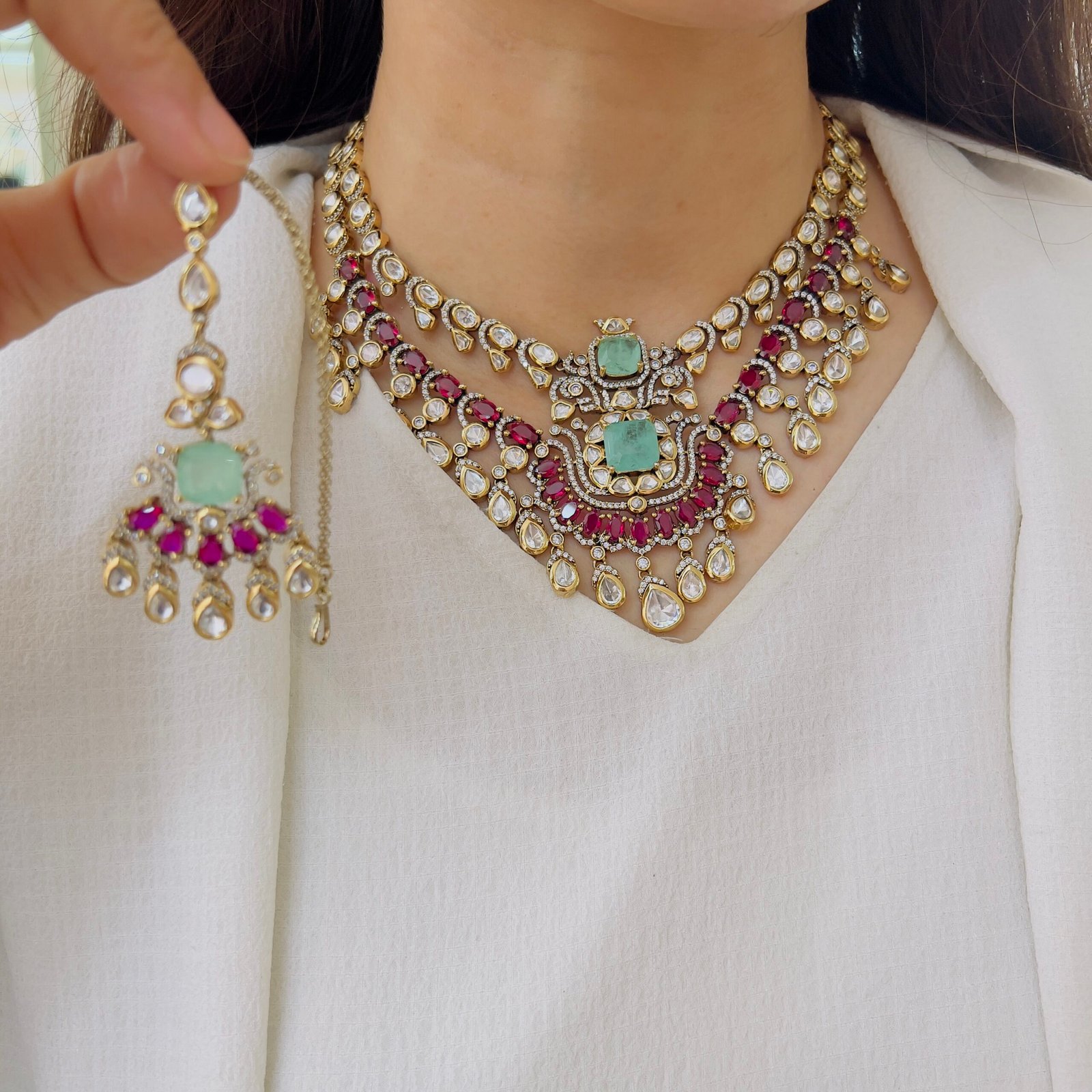 Vintage Grandeur, Timeless Beauty - Image 9