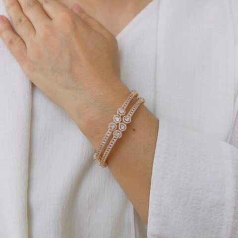 Classic Centre Motif Bangle