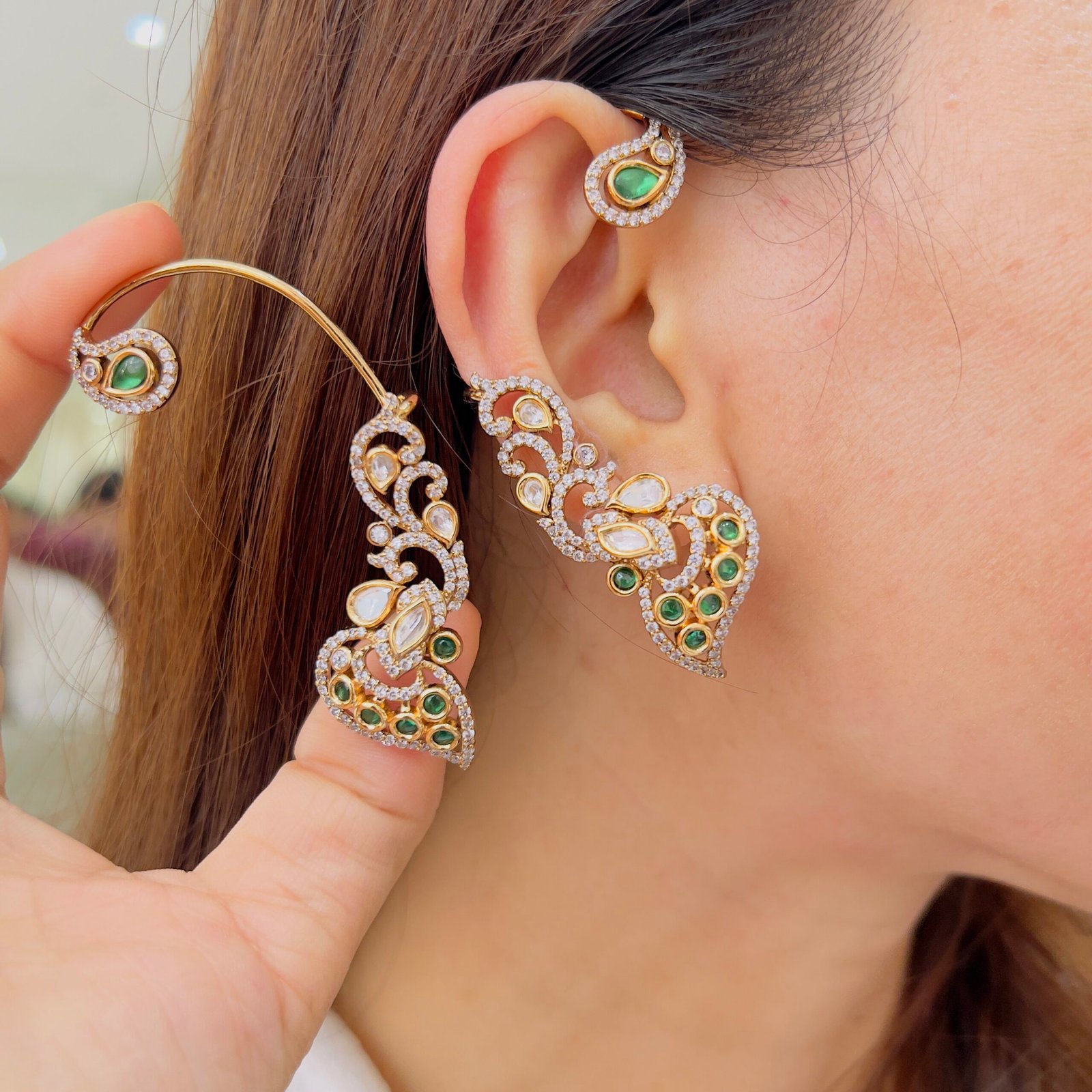 Graceful Paisley Crystal Earcuff - Image 6