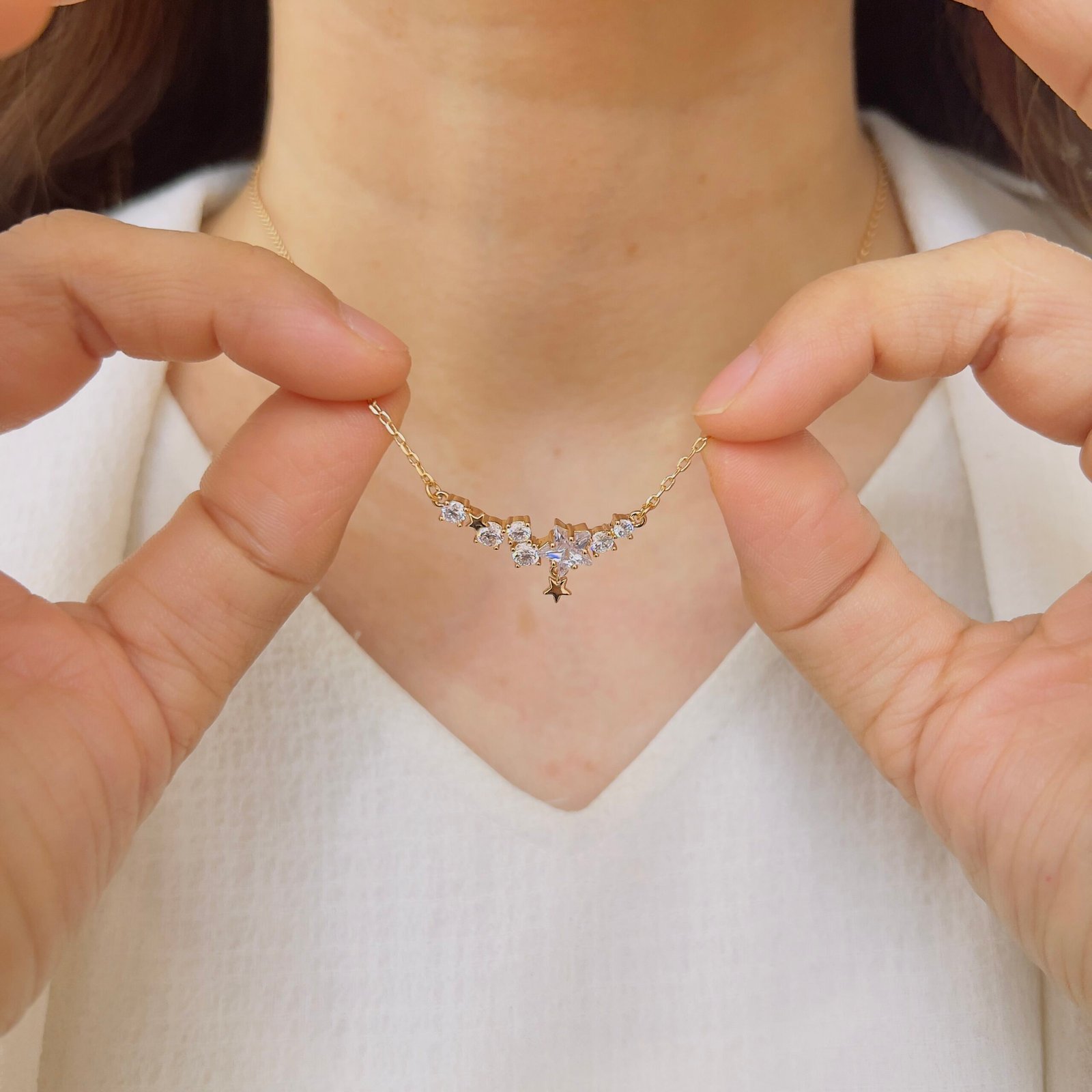 Essential Glow Chain - Image 2