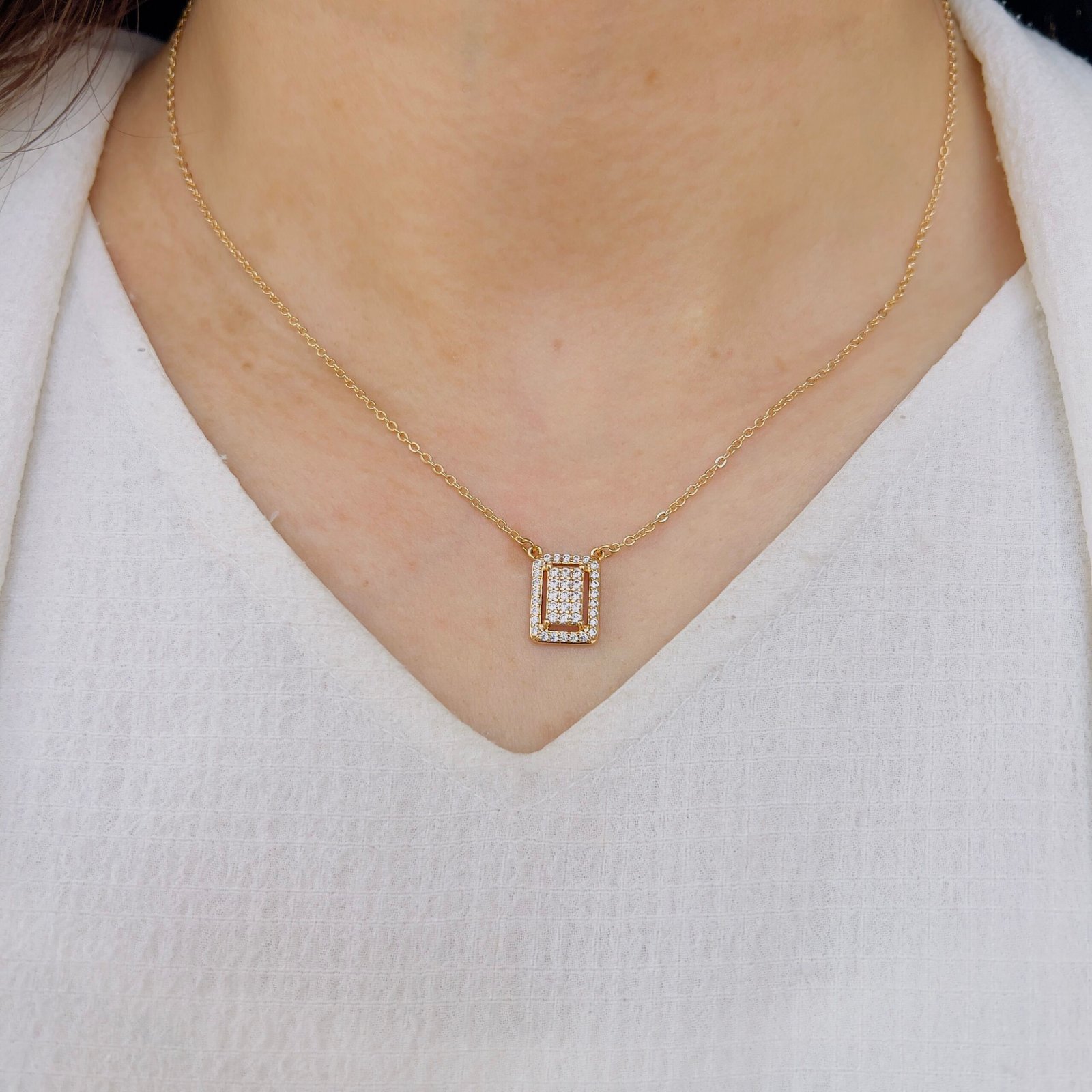Fine Pattern Chain - Image 3