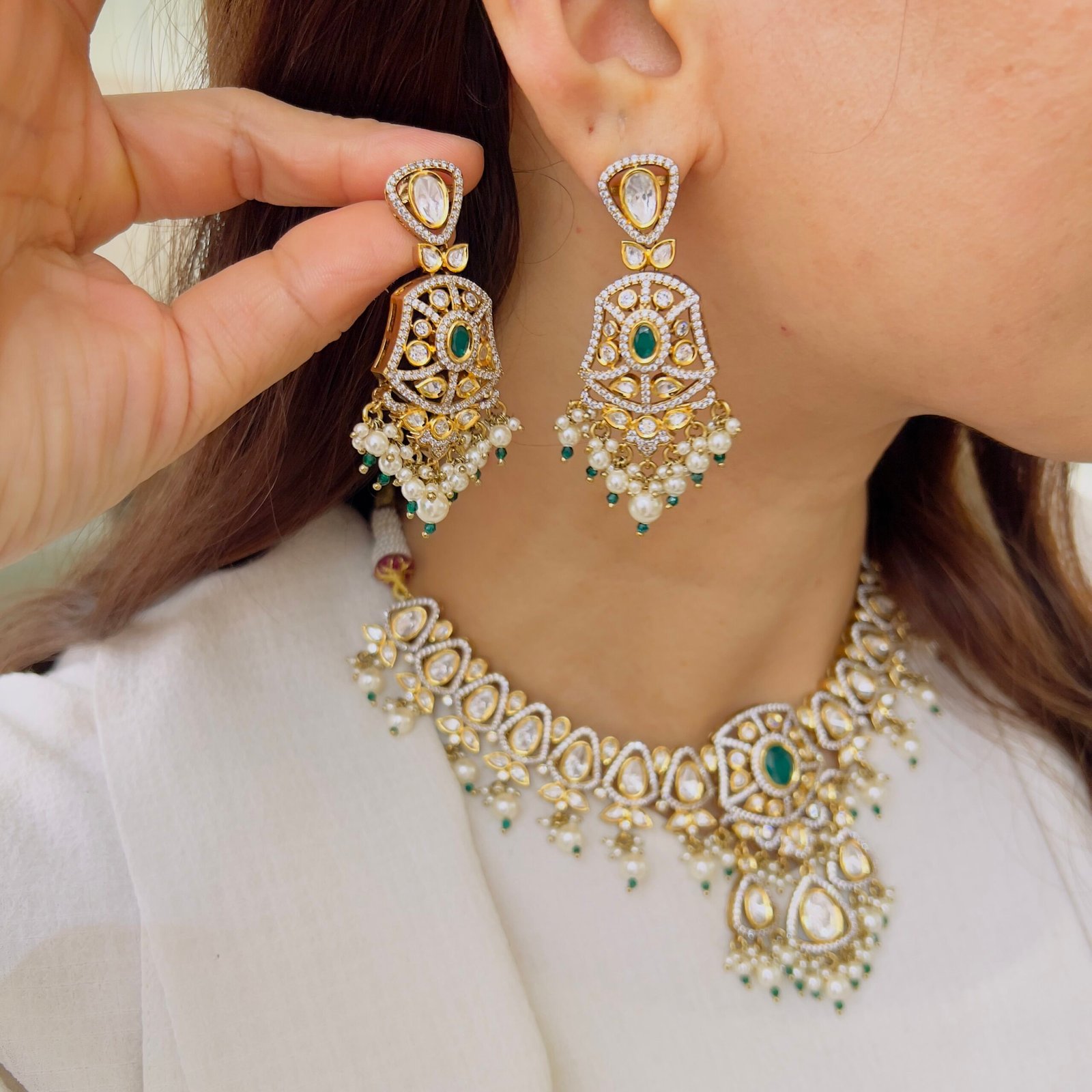A Touch of Royal Charm - Image 2