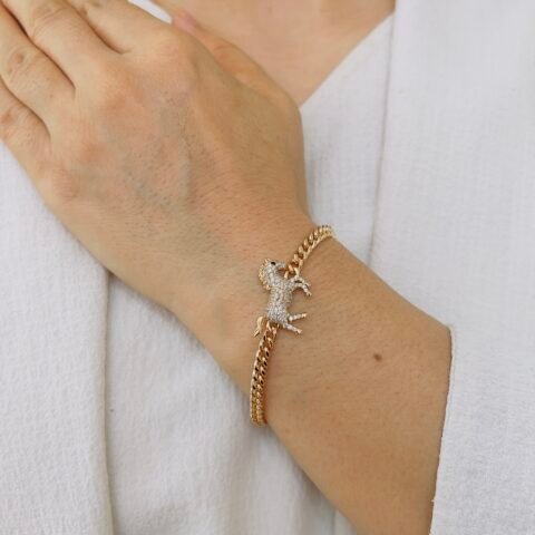 Stylish Bracelet for Modern Women