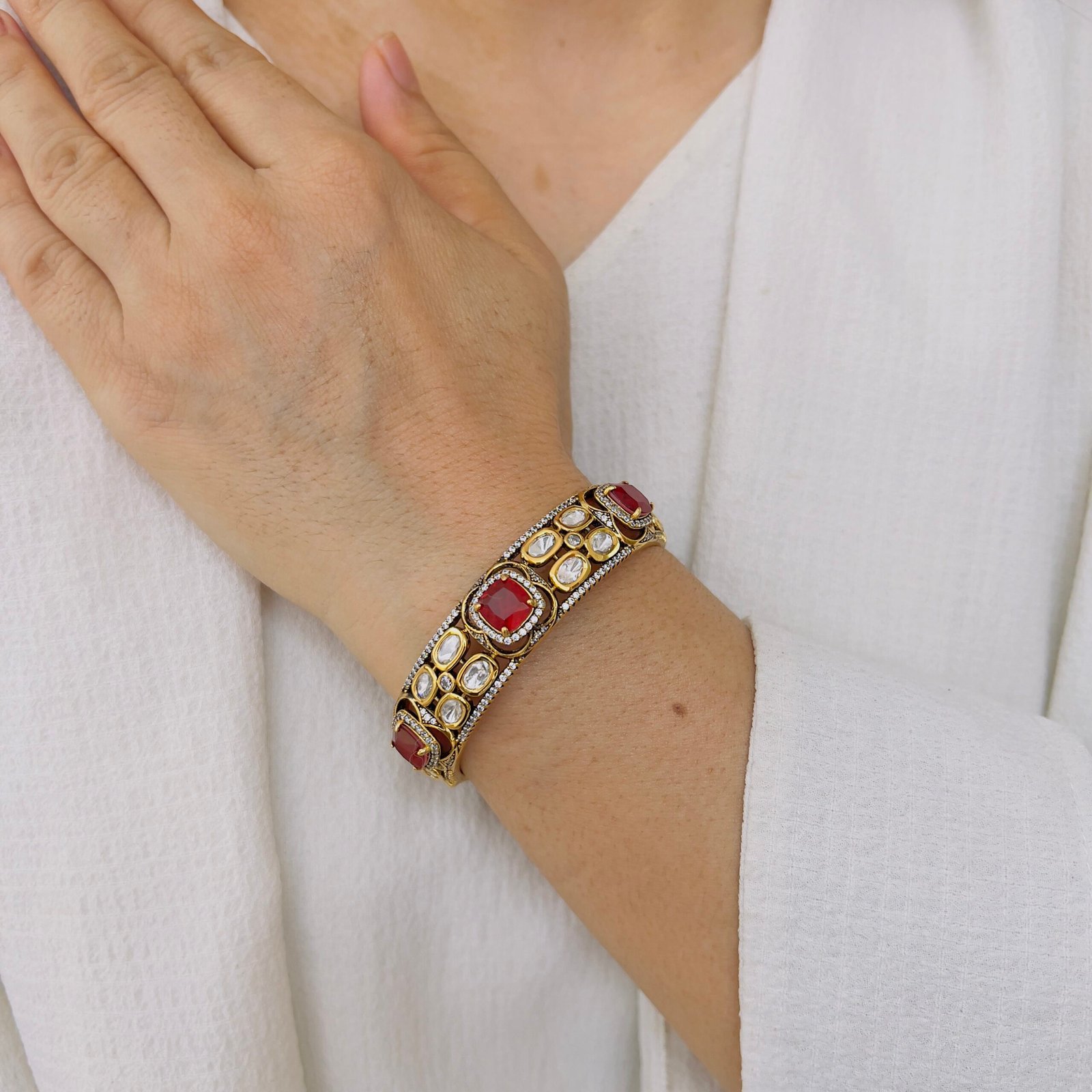Palace Bloom Bangle - Image 10