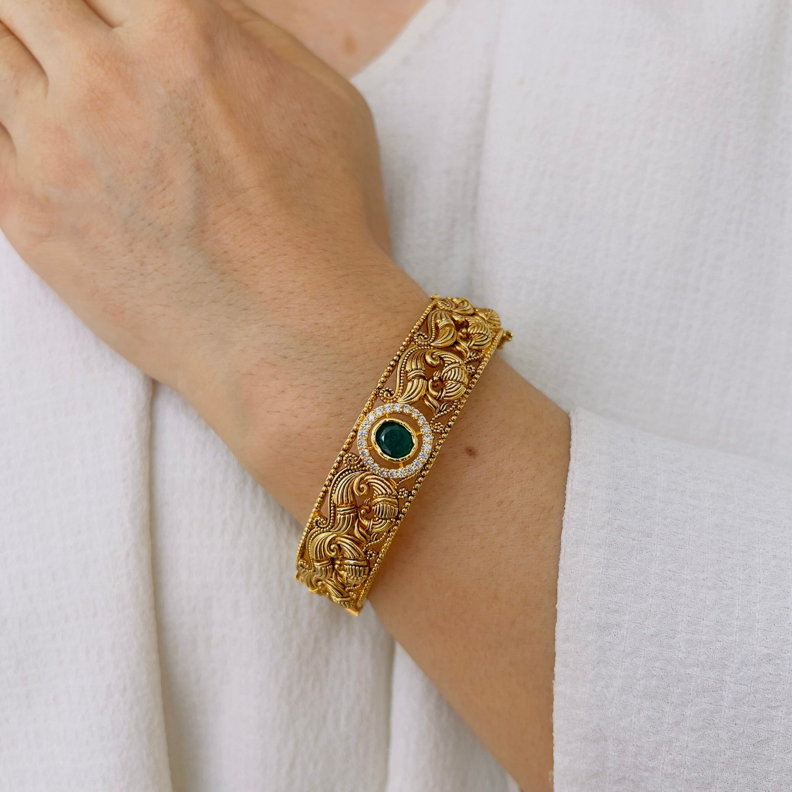 Divine Heritage Temple Bangles