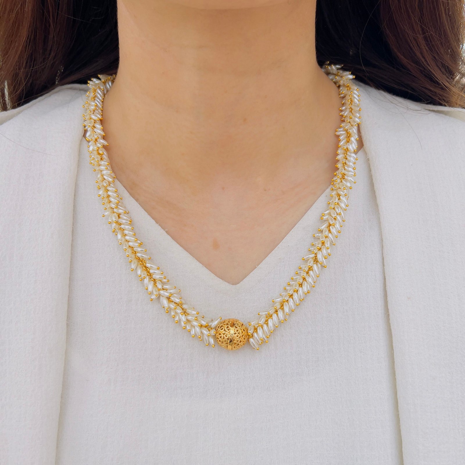 Pearl Splendour Necklace Set - Image 4