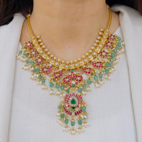 The Art of Traditional Jadau Necklace
